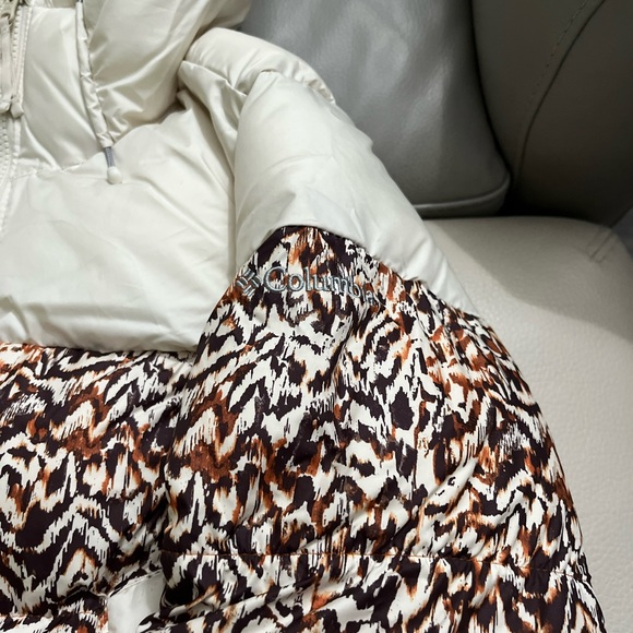 NWT - Columbia Women’s Pike Lake II Insulated Hooded Puffer Jacket - Size M - Picture 8 of 14